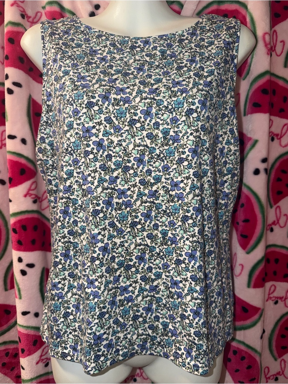 🩵🤍 Karen Scott Tank Top with Floral Print